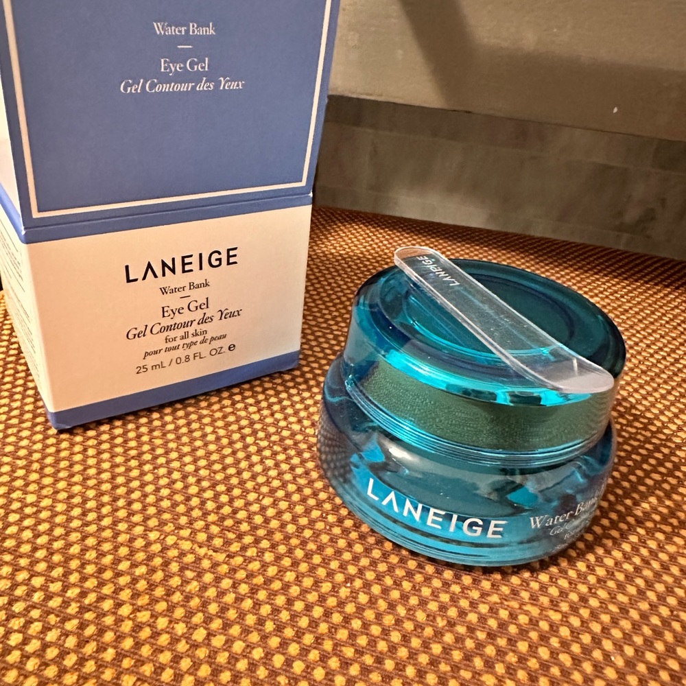 Laneige water bank eye gel